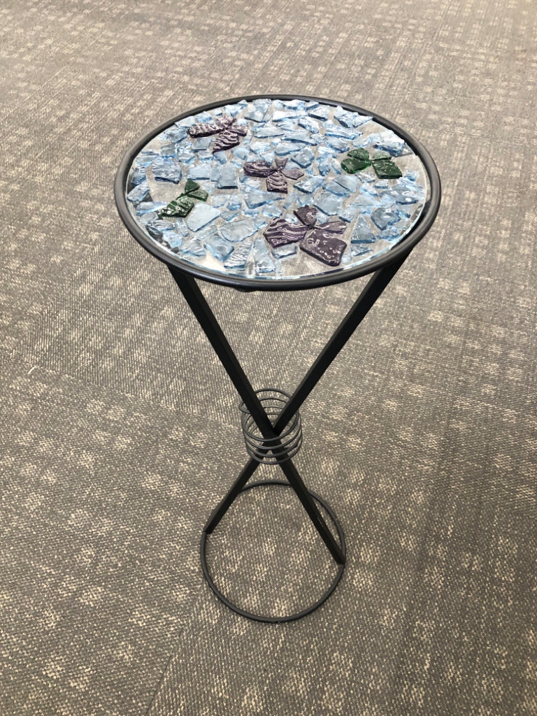 METAL PLANT STAND W/MOSAIC GLASS TOP.