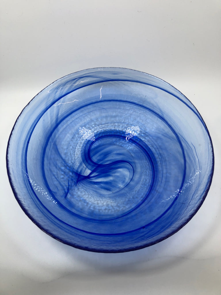GLASS SPIRAL BLUE CENTERPIECE BOWL.