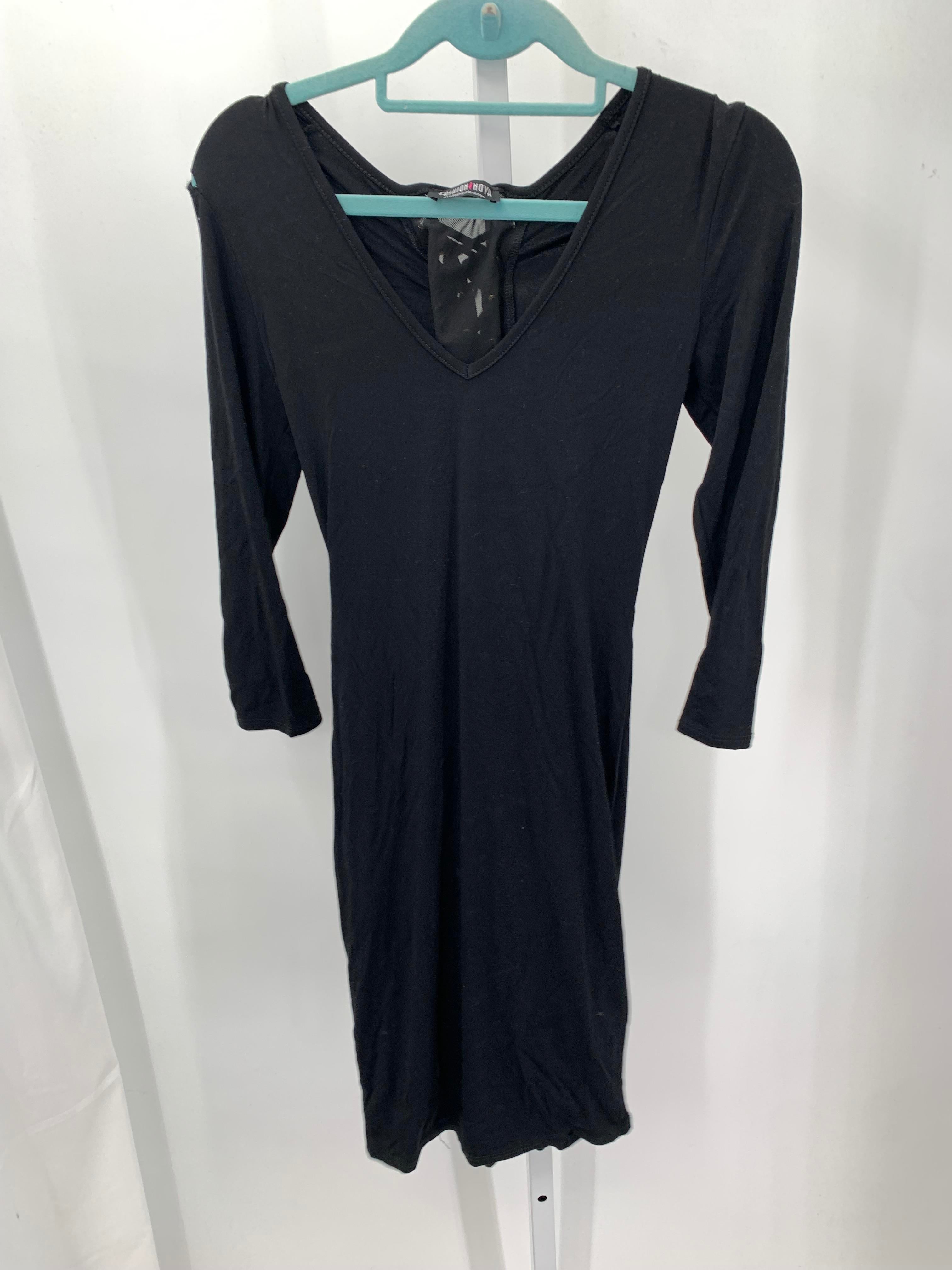 Size Medium Juniors Long Sleeve Dress