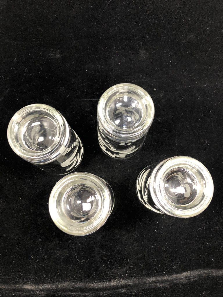 4 TEXTURED PALM TREE TUMBLERS.