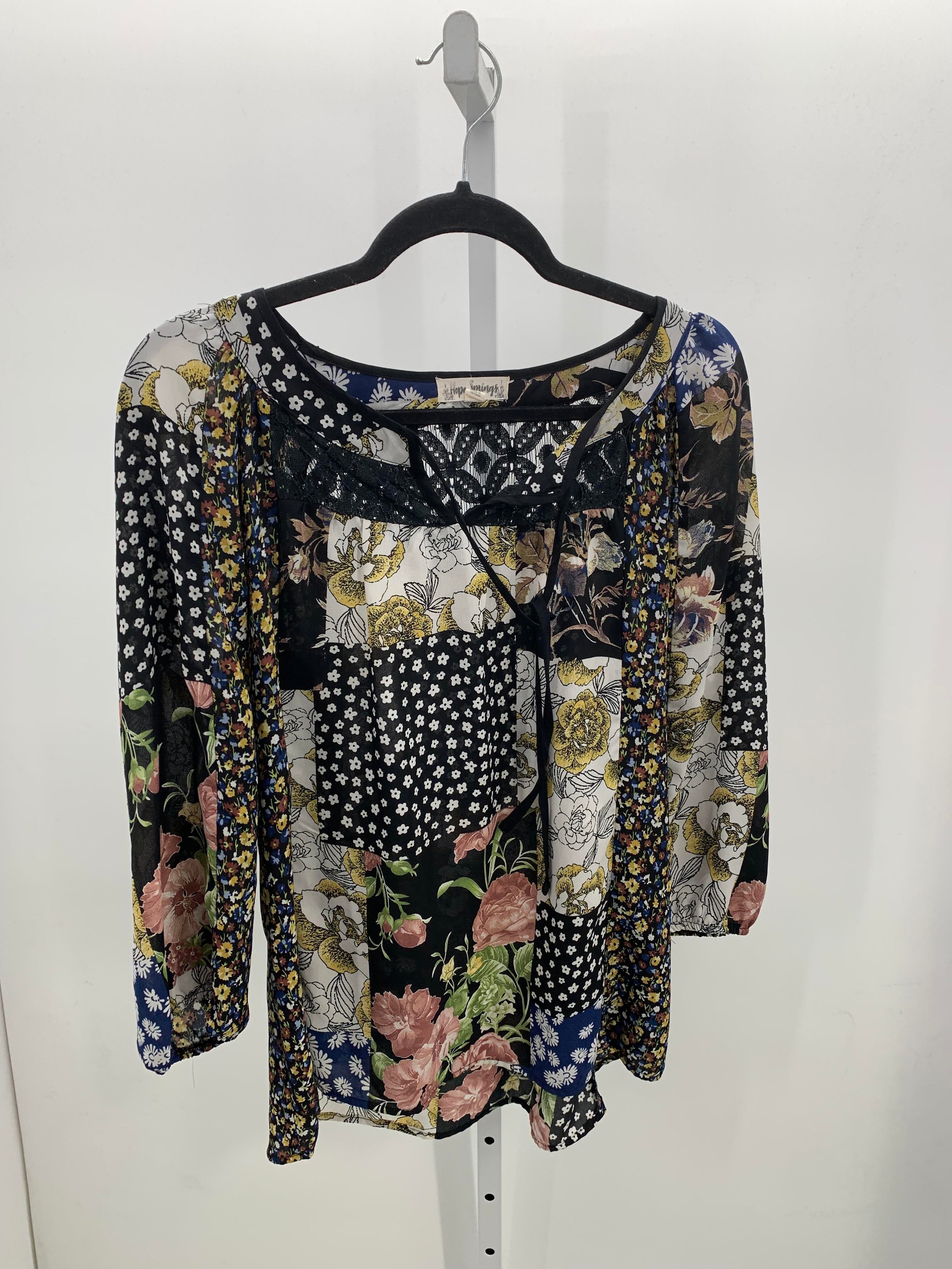 Size Large Misses 3/4 Sleeve Shirt