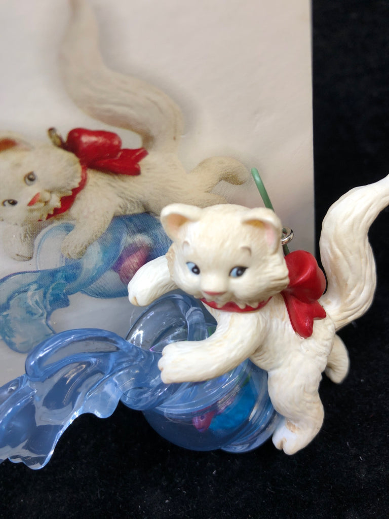 NIB MISCHIEVOUS KITTENS HALLMARK ORNAMENT.