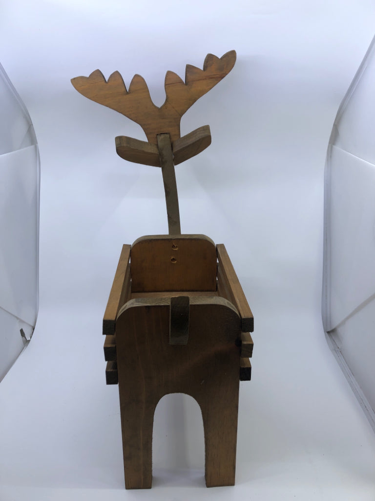 DARK WOOD REINDEER PLANTER.