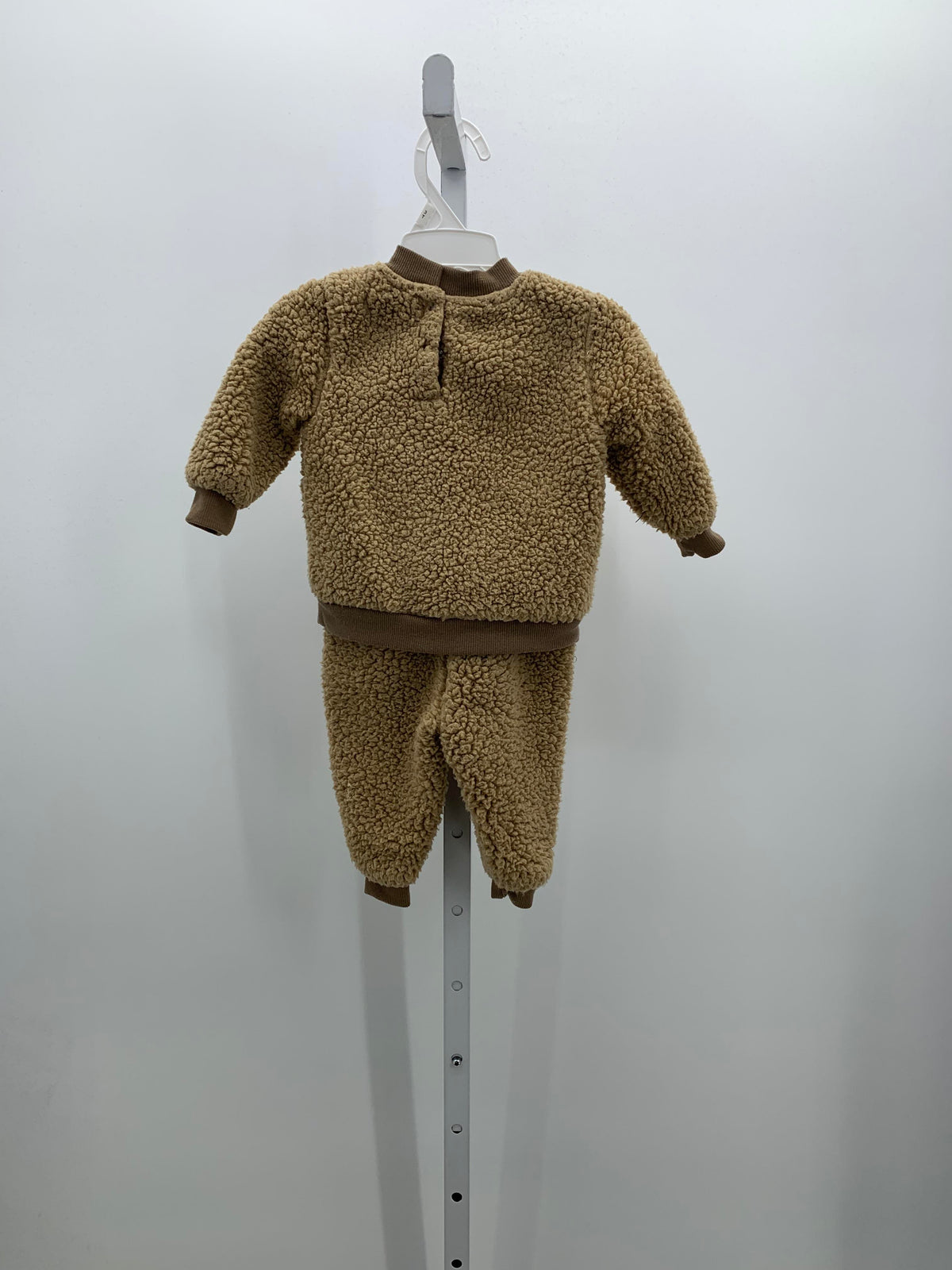 SHERPA SHIRT AND PANTS