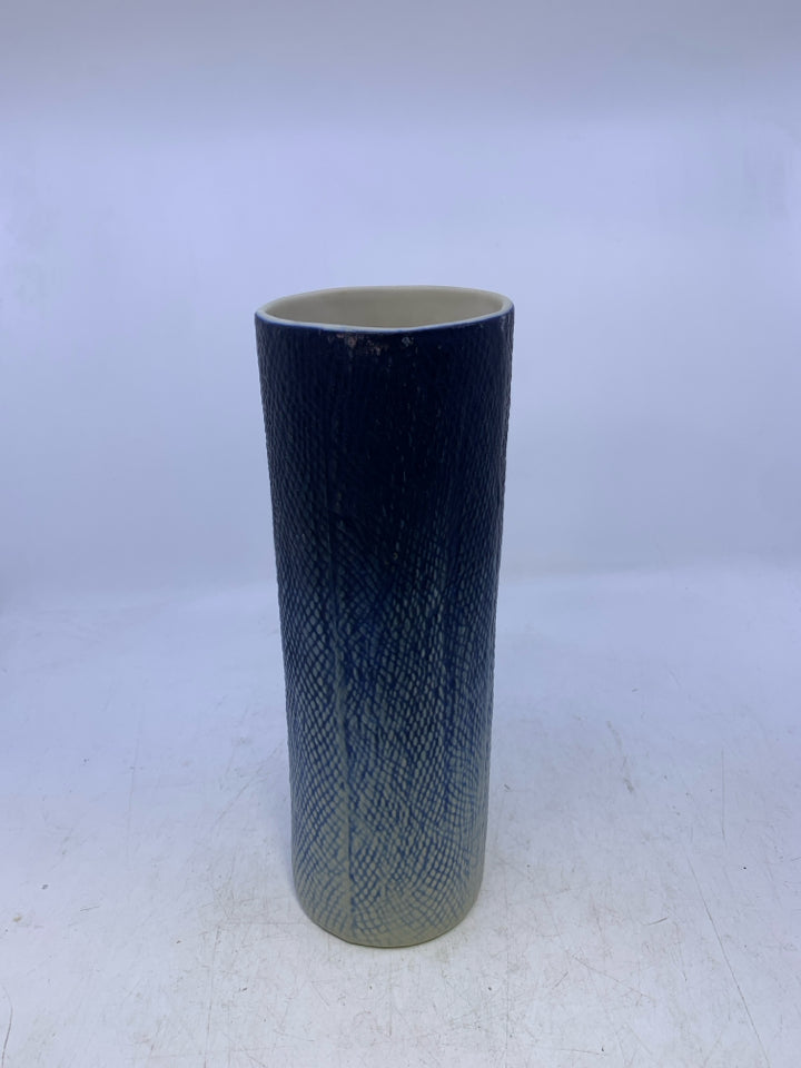 TALL TEXTURED VASE.