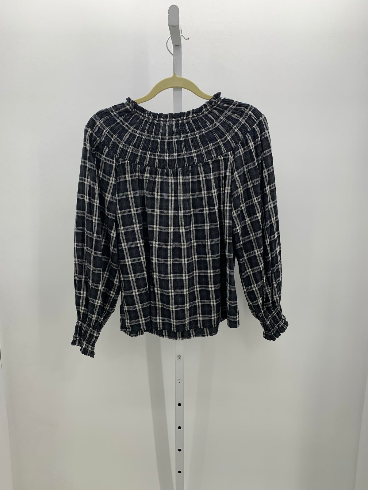 Universal Thread Size X Small Misses Long Sleeve Shirt