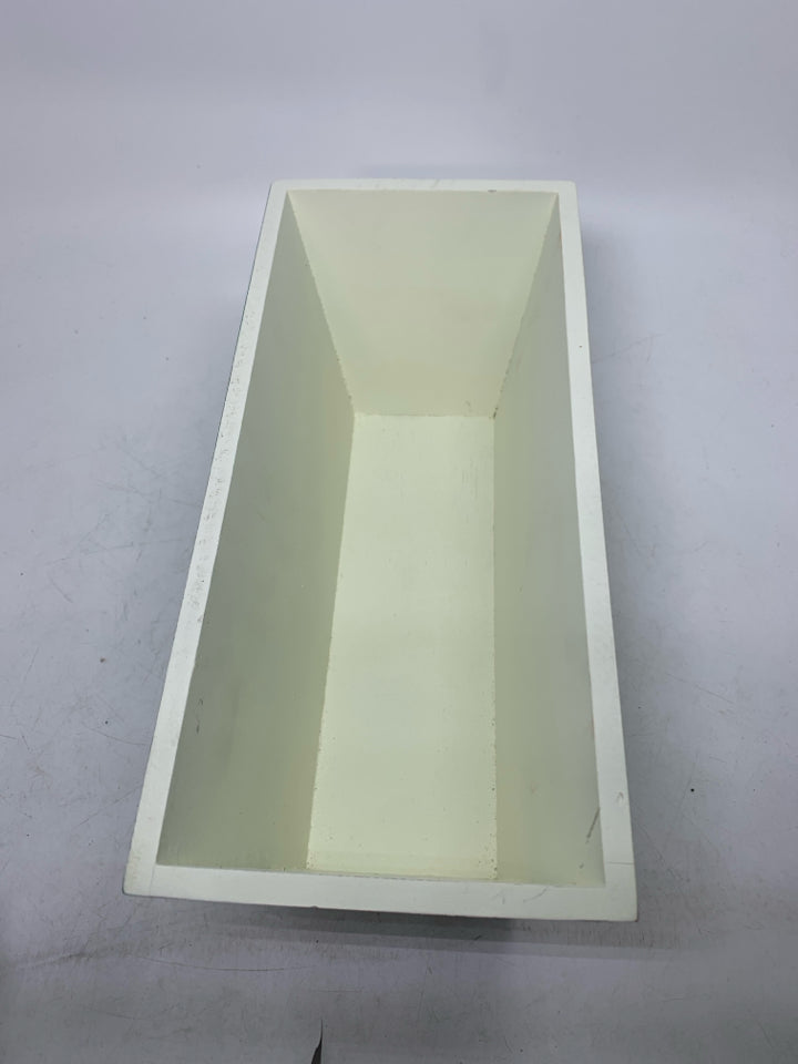 WHITE RECTANGLE PLANTER W/ GREEN TREES BOARDER.