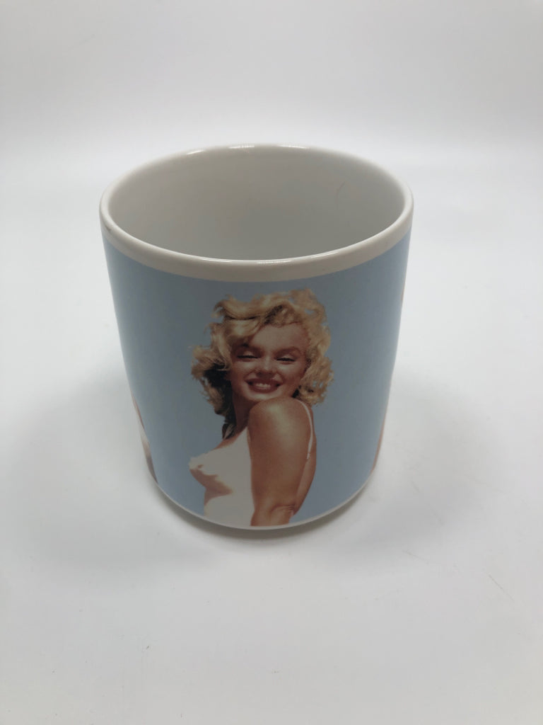 MARILYN MONROE MUG.