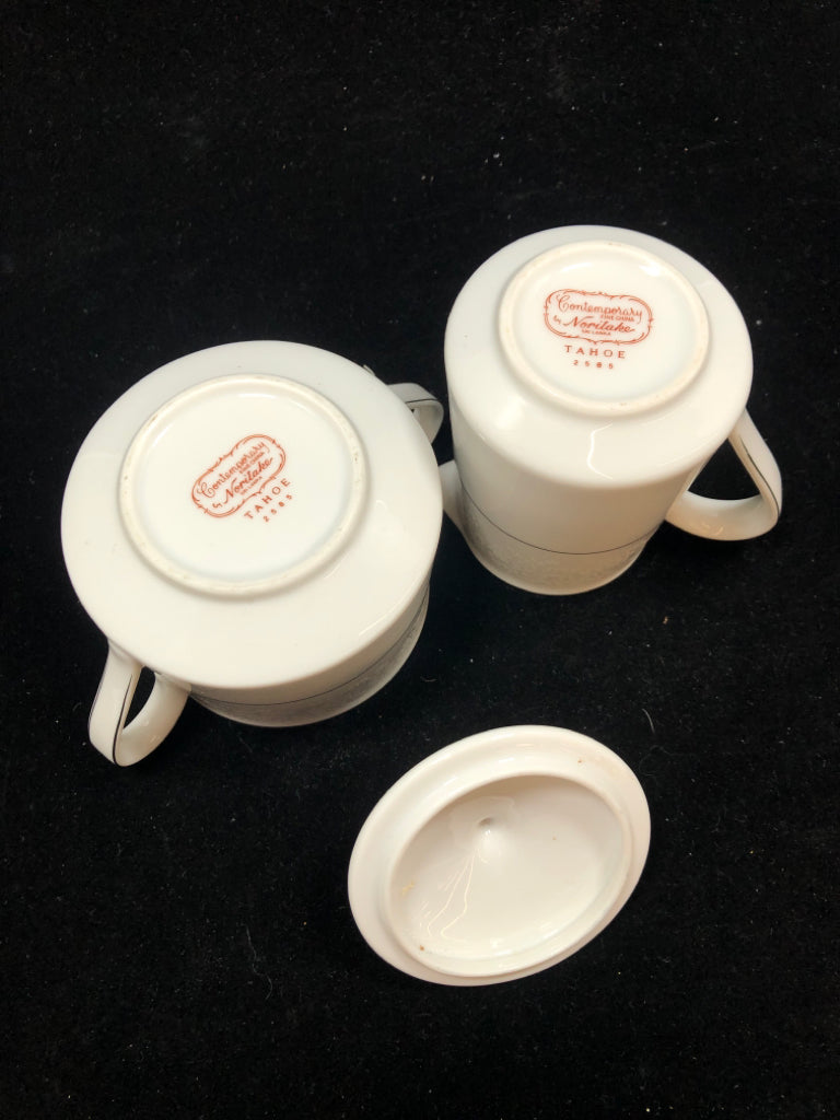VTG SUGAR AND CREAMER.