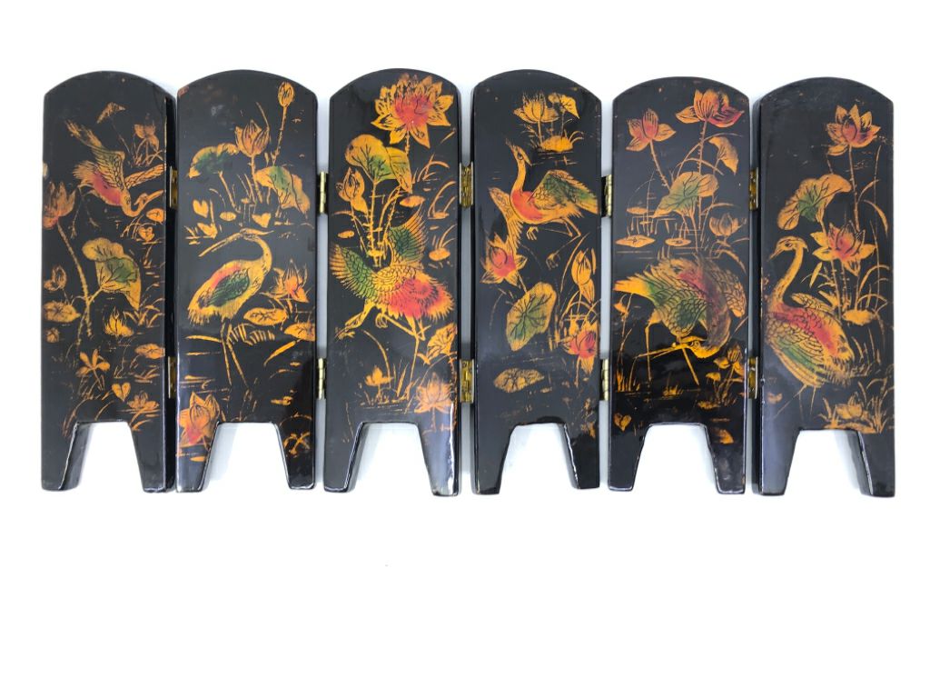 ASIAN STYLE MINI ROOM DIVIDER.