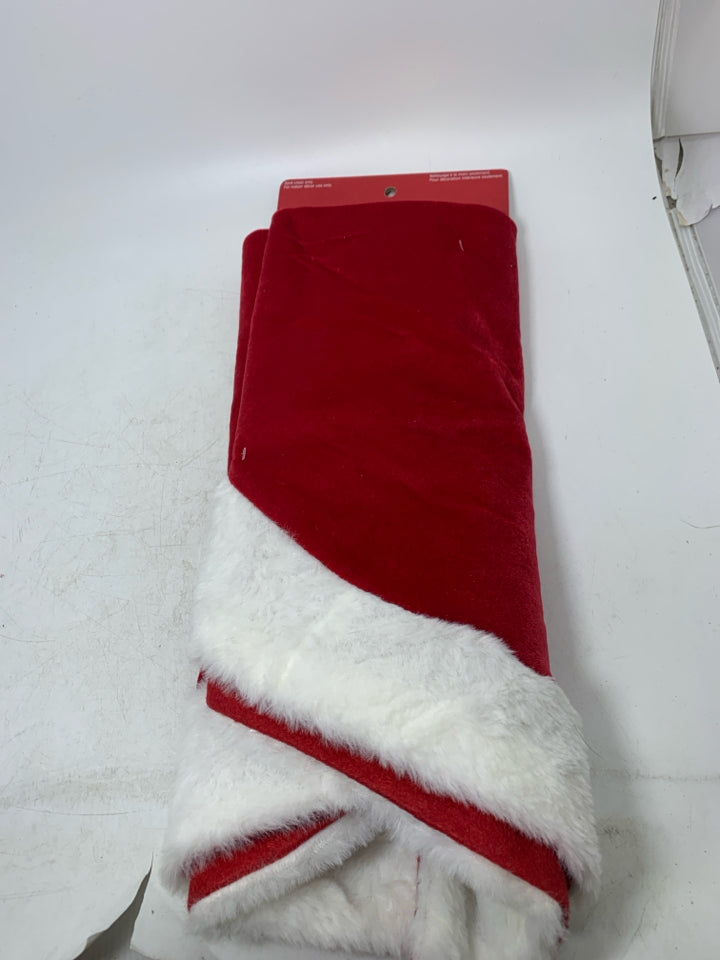 NIP ASHLAND RED/WHITE MINI TREE SKIRT.
