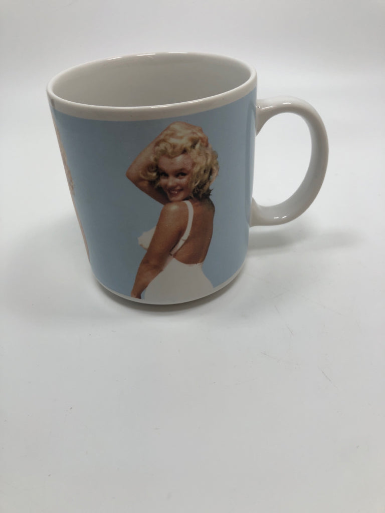 MARILYN MONROE MUG.
