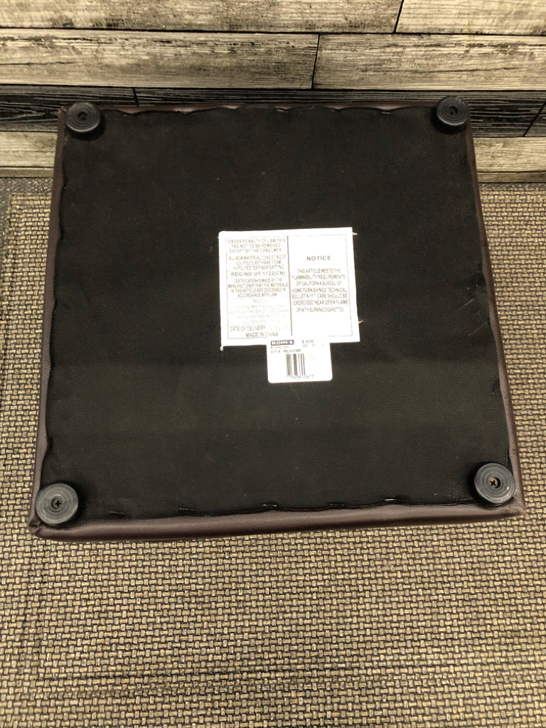 BROWN FAUX LEATHER STORAGE CUBE.