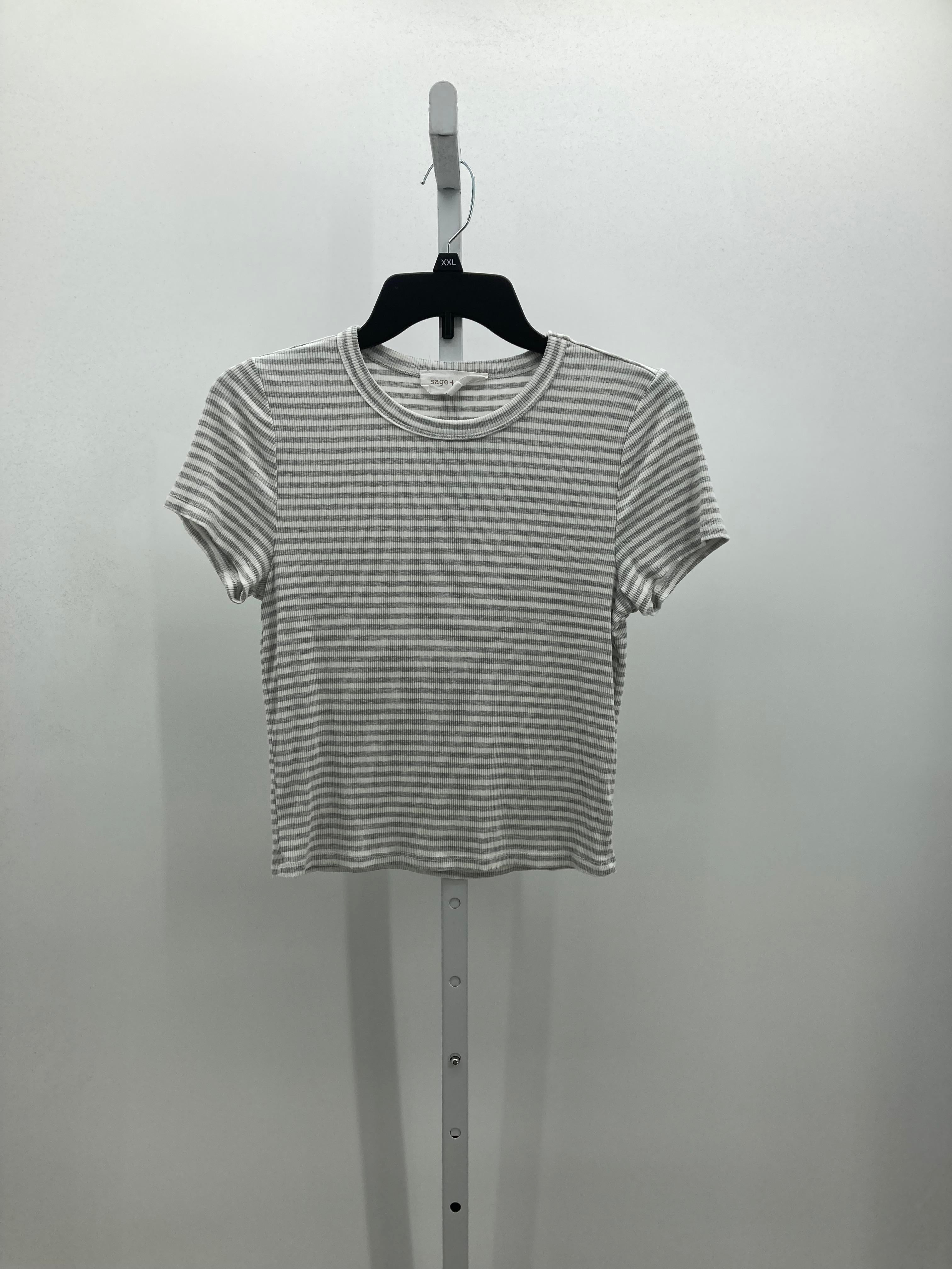 Sage Size Large Juniors Short Sleeve Shirt