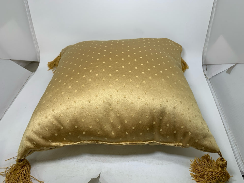 SATIN LOOK POLKA DOT PILLOW W/ TASSELS.