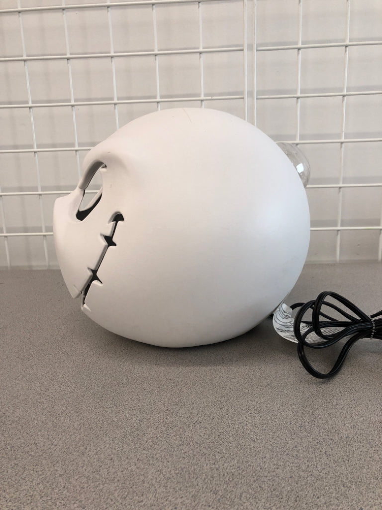 THE NIGHTMARE BEFORE CHRISTMAS LIGHT-UP HEAD.