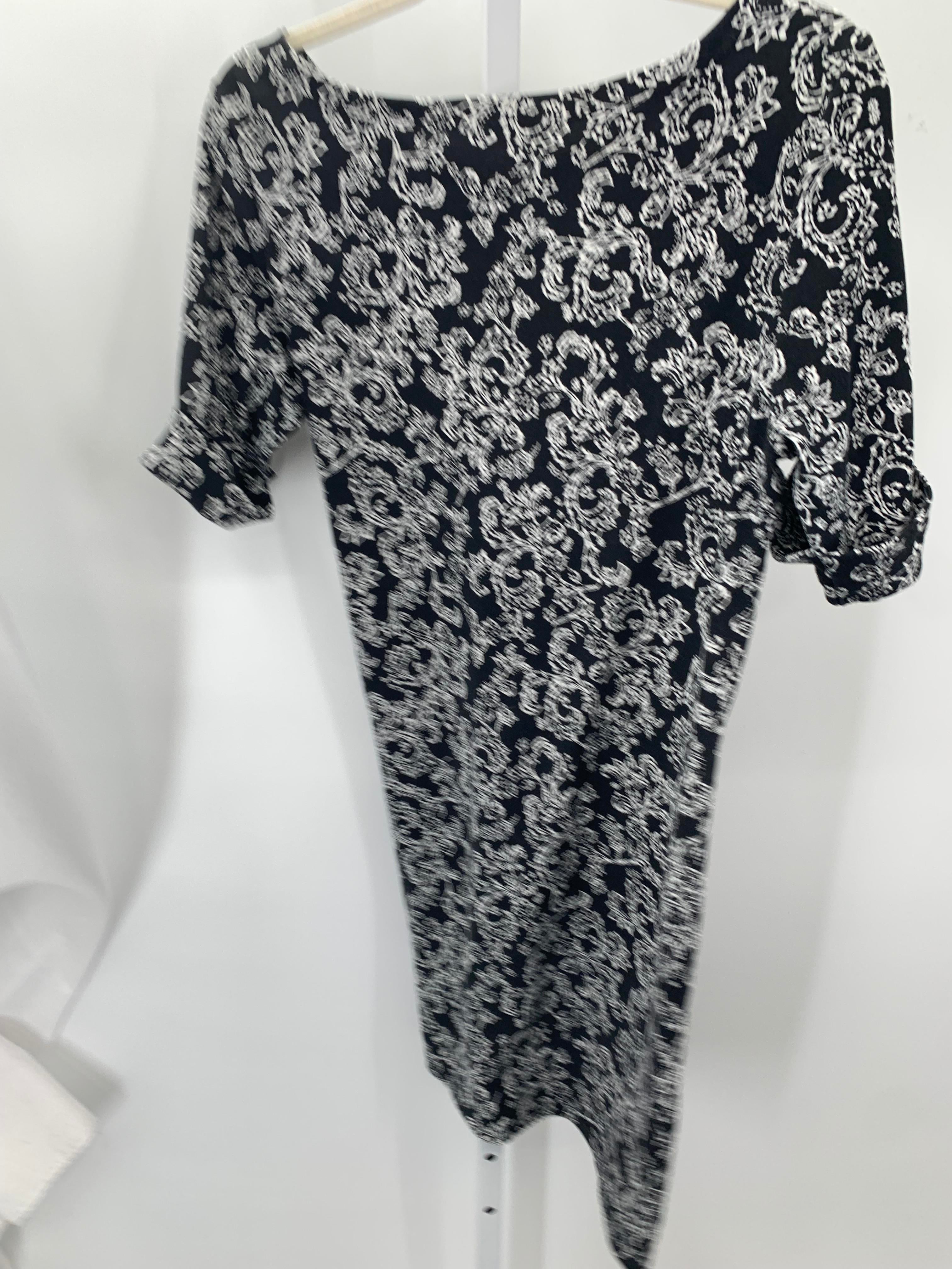 Karen Scott Size Medium Misses Short Sleeve Dress