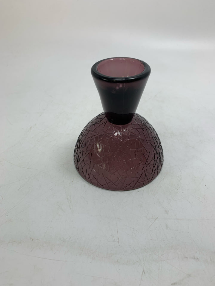 VTG DARK PURPLE TEXTURED EGG CUP.