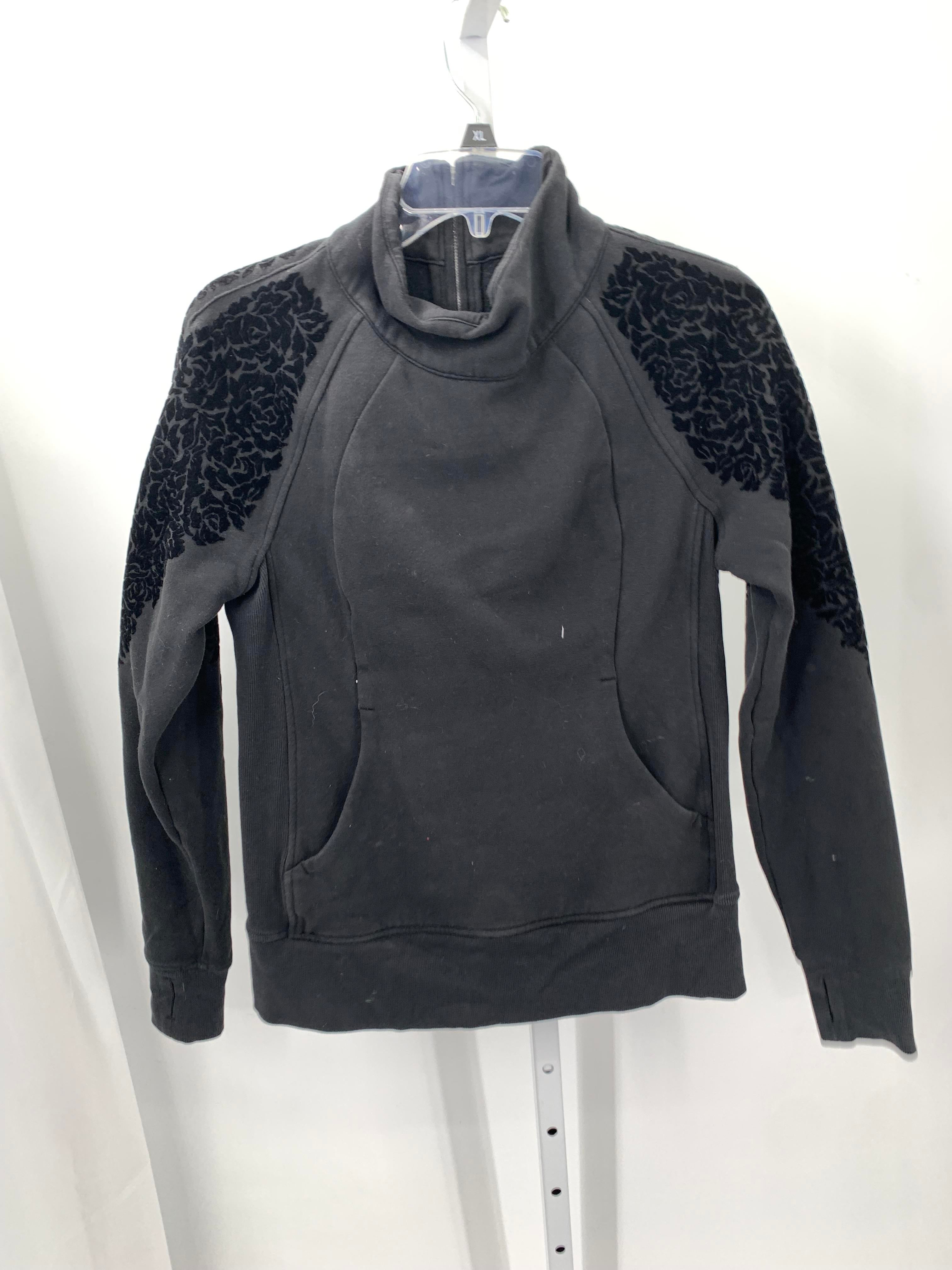 Lululemon Size 8 Misses Long Sleeve Shirt