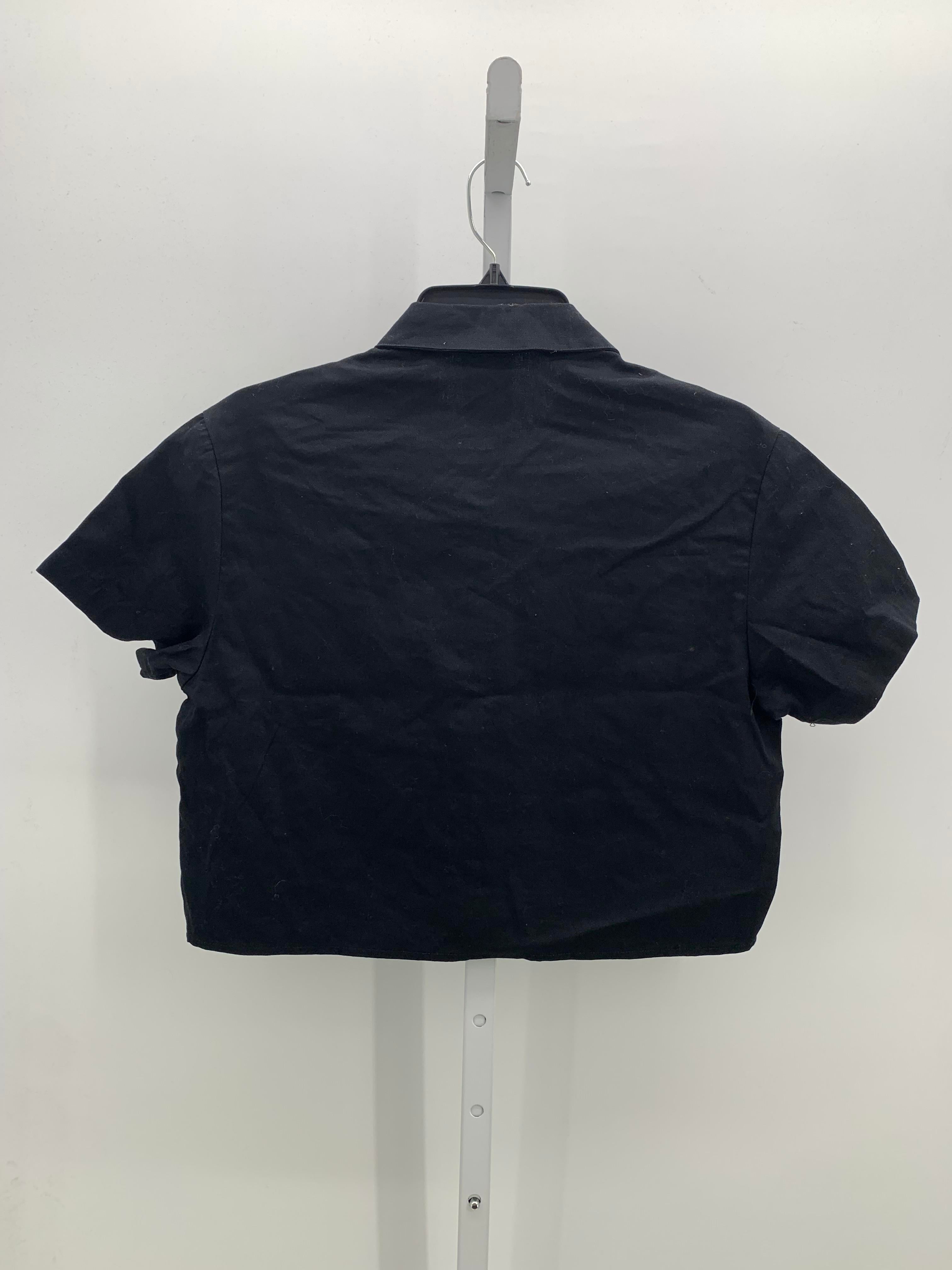 Size Small Juniors Short Sleeve Shirt