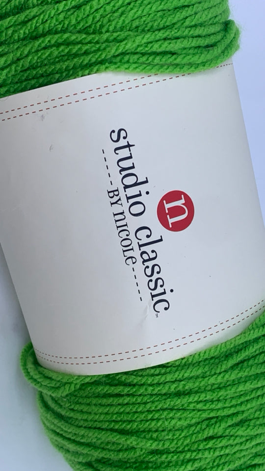 SOFT GREEN YARN.