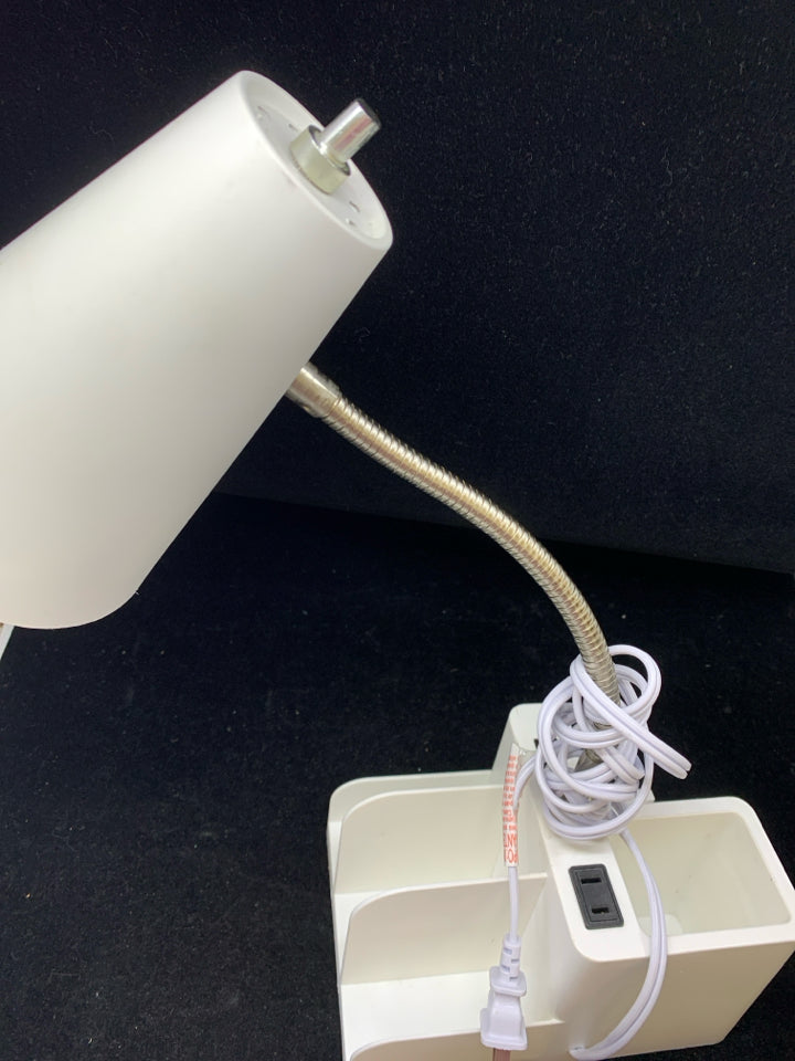 WHITE PLASTIC DESK LAMP ORGANIZER W/USB PORT.