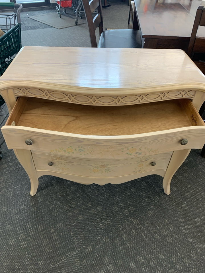 VTG PALE BLONDE DRESSER W 4 DRAWERS AND FLORAL -LEXINGTON.