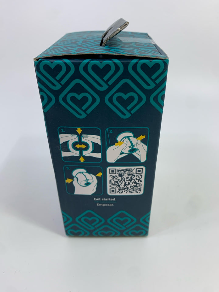 NIB PARENT GRIP DOOR KNOB COVERS.