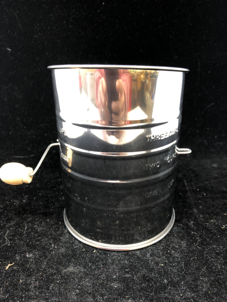 SILVER METAL SIFTER.