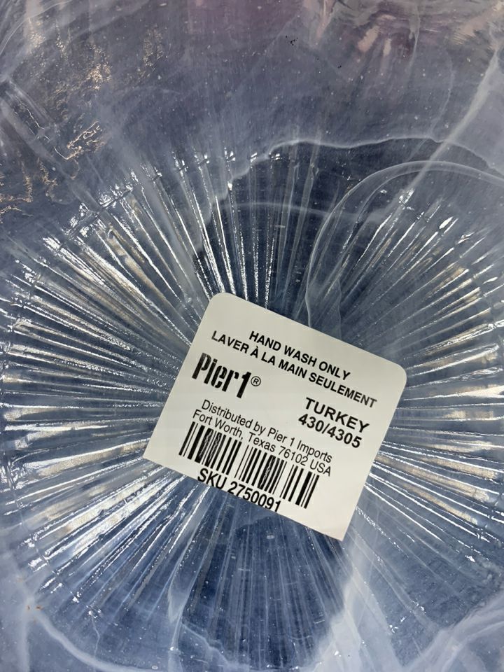 WHITE SWIRL GLASS BOWL W/RUFFLED EDGE.