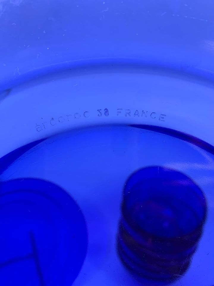 24 PC COBALT BLUE GLASS SVC 8- LUNCH,DINNER,BOWLS.