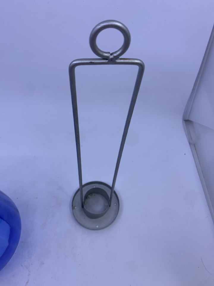 2PC BLUE GLASS CANDLE HOLDER.