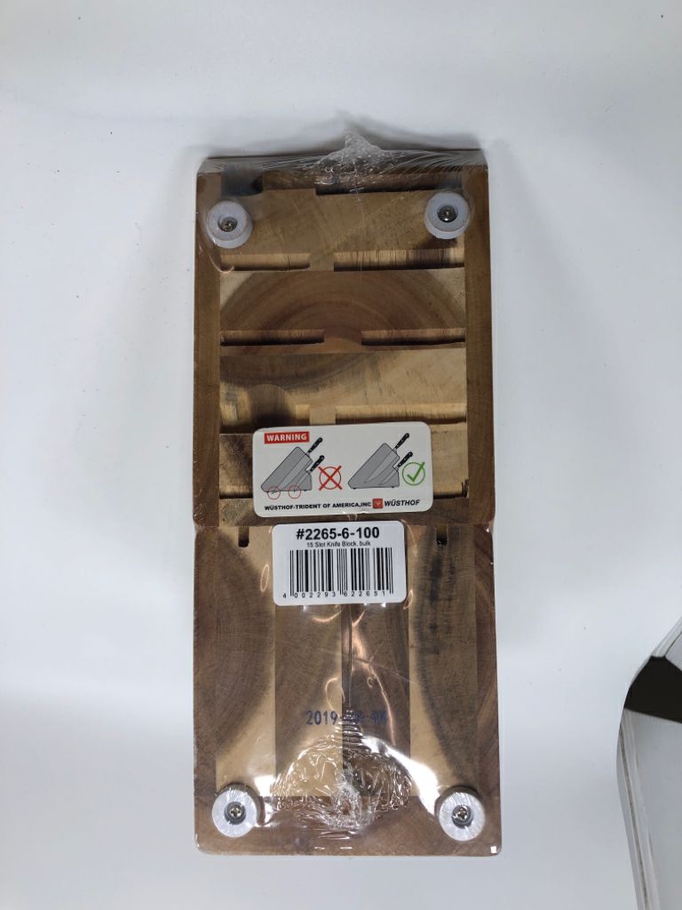 NIP WUSTOF KNIFE BLOCK.