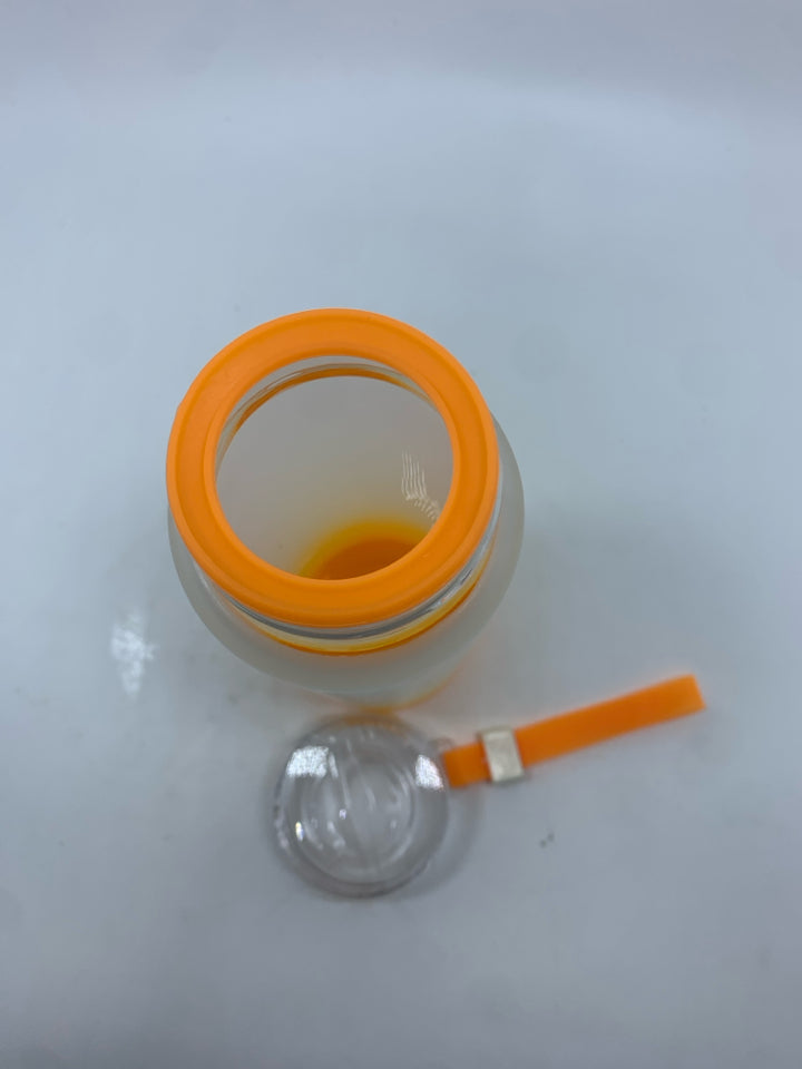NIB FROSTED ORANGE GLASS TRAVEL CUP.