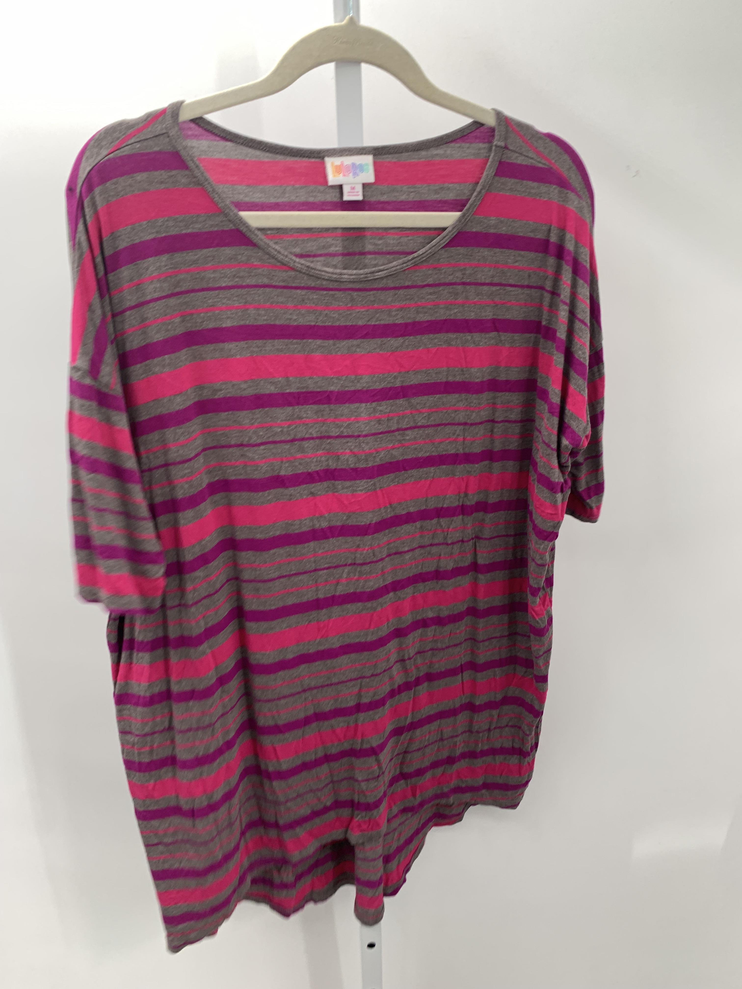 Lularoe Size Medium Misses Short Sleeve Shirt