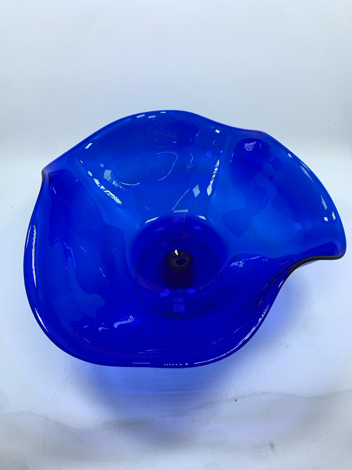 BLUE WAVY GLASS PEDESTAL BOWL.