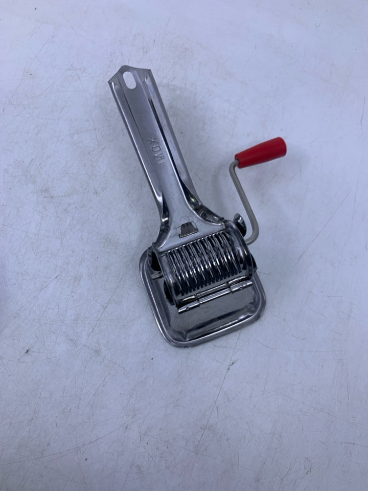 SILVER METAL CHEESE GRATER.