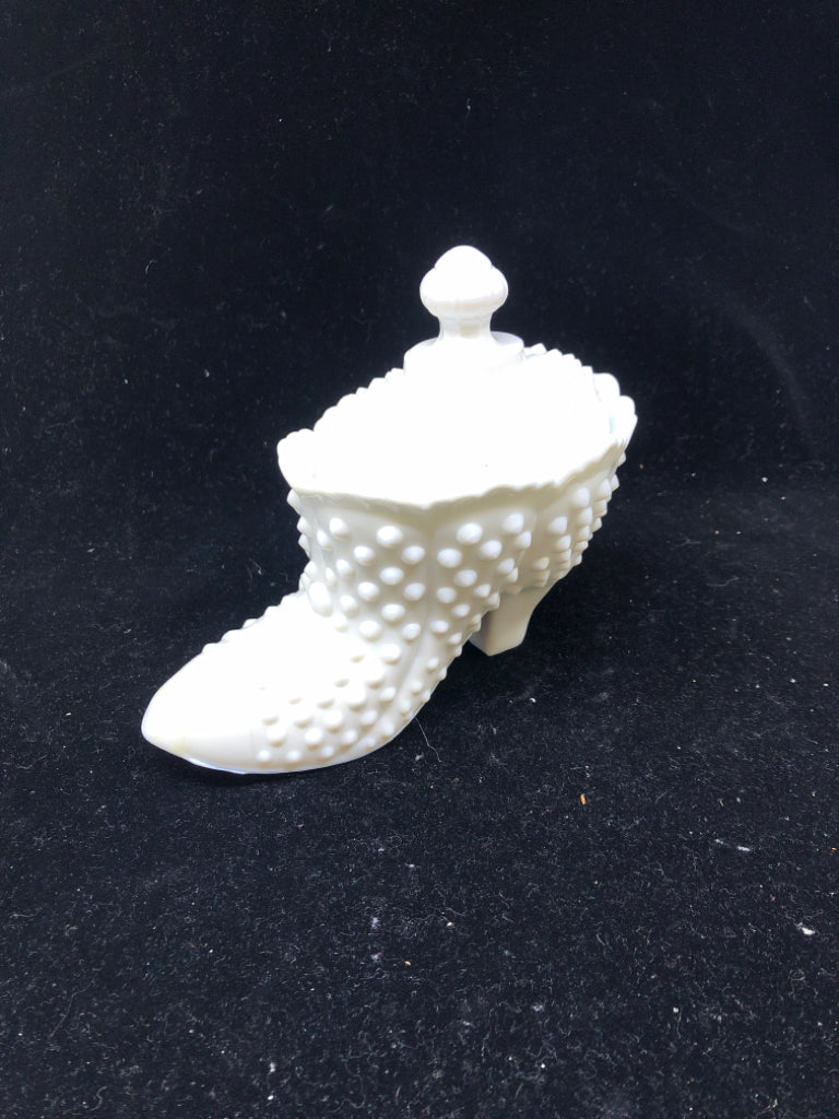 VTG HOBNAIL MILK GLASS SHOE W/ LID.