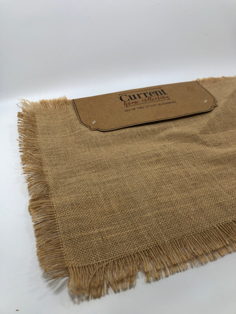 NIP 2 BURLAP PLACEMATS.
