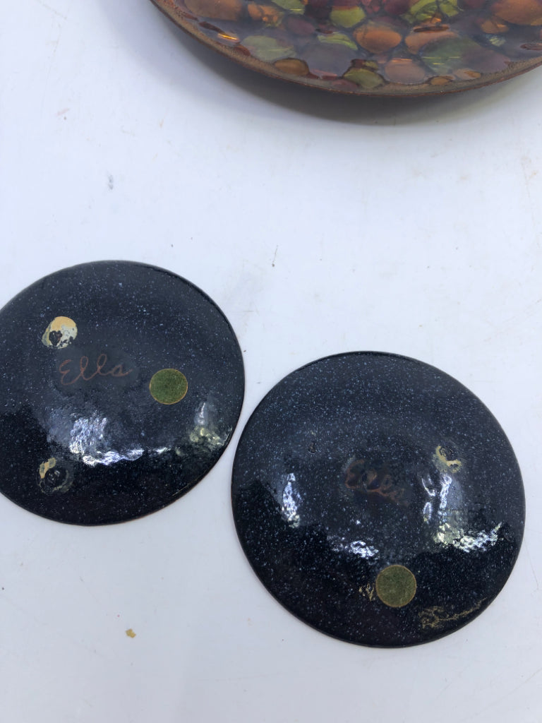 3 PC METAL CATCHALL BOWLS ORANGE,RED,GREEN CIRCLES.