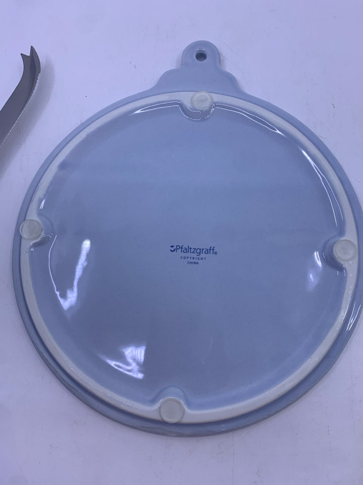 NIB PFALTZGRAFF CHEESE PLATE W POLAR BEARS.