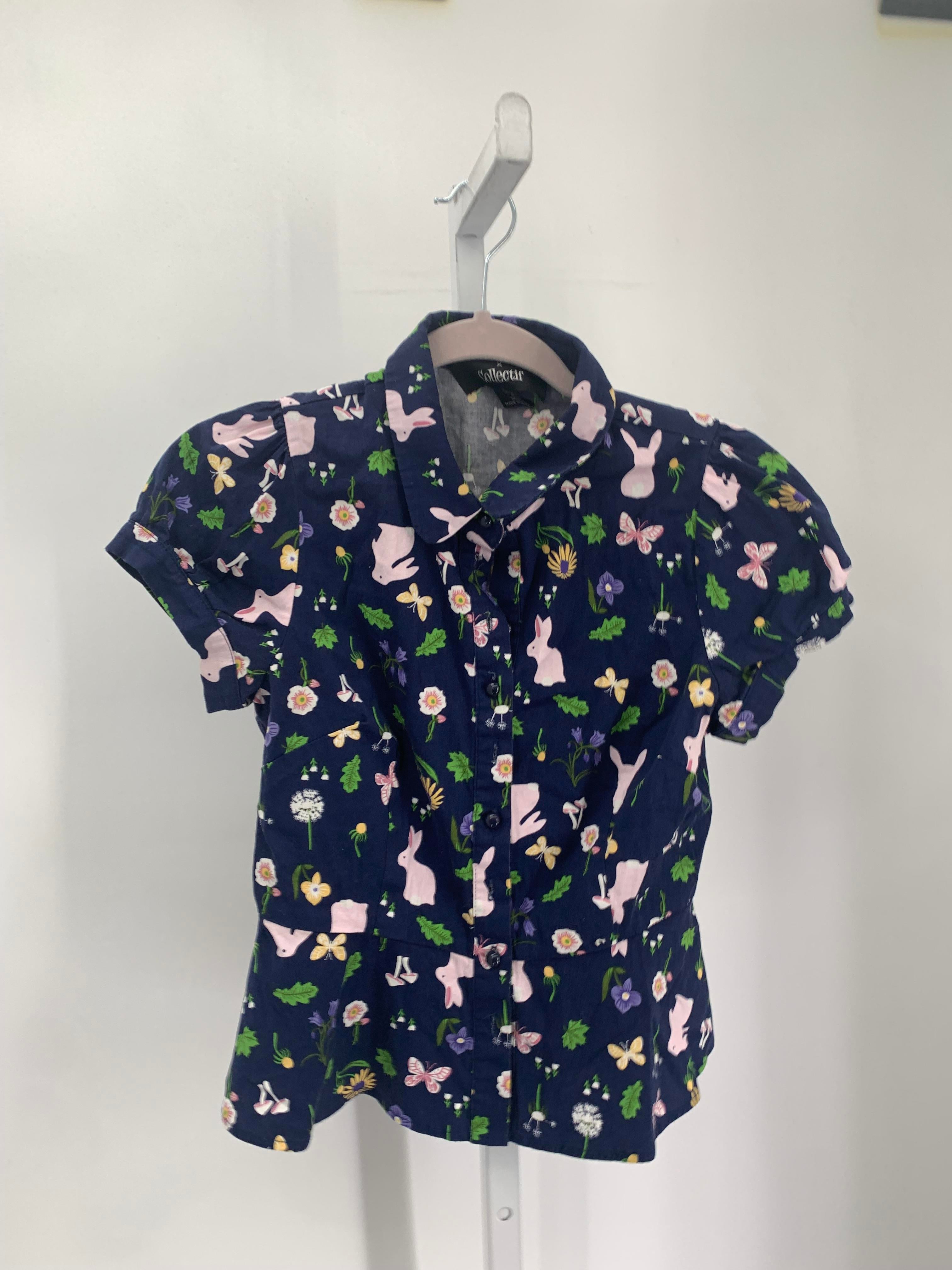 Size Small Misses Short Sleeve Shirt