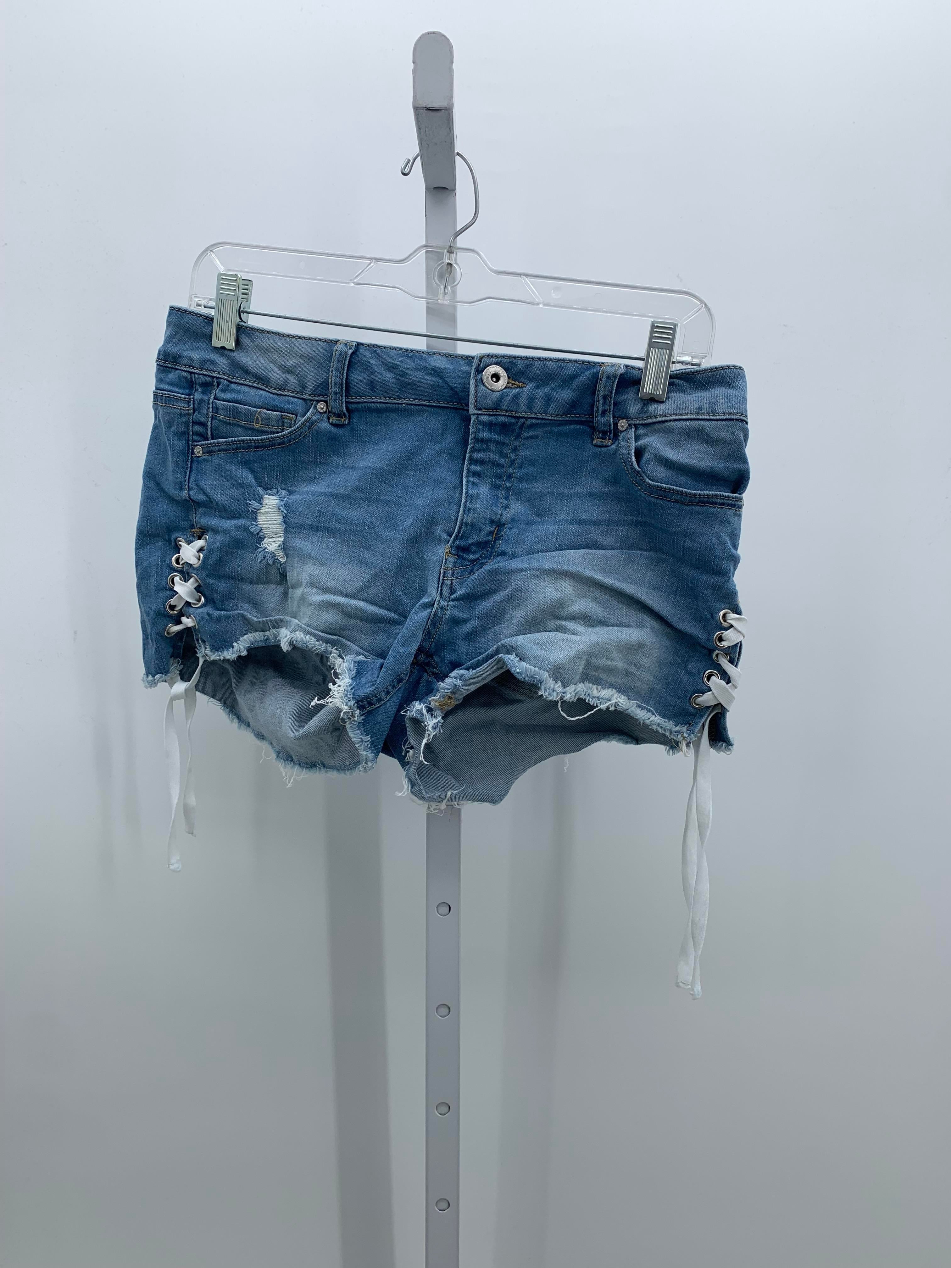 Size Large Juniors Shorts