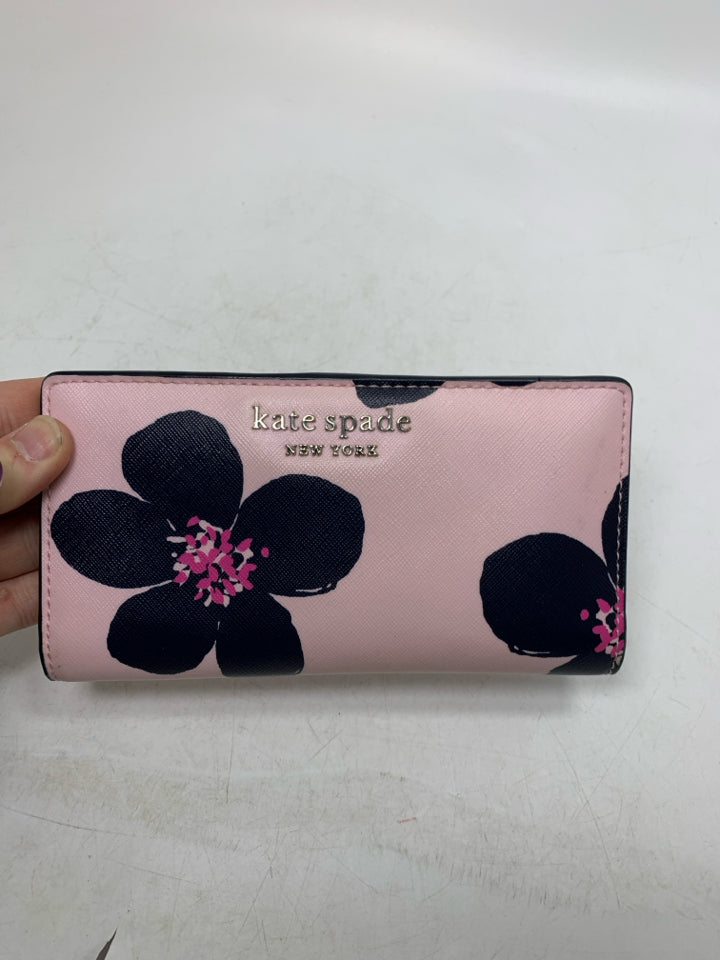 Kate Spade Cameron Grand Flora Wallet *Minor Wear/Marks