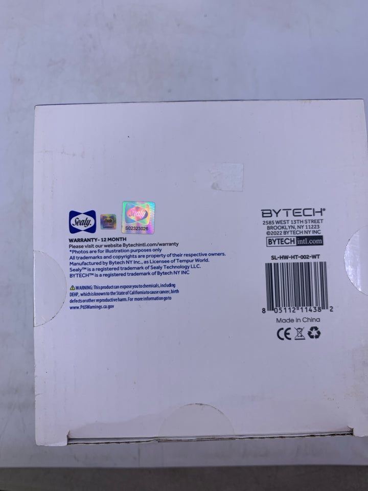 NIB SEALY COFFEE MUG + WARMER WHITE.