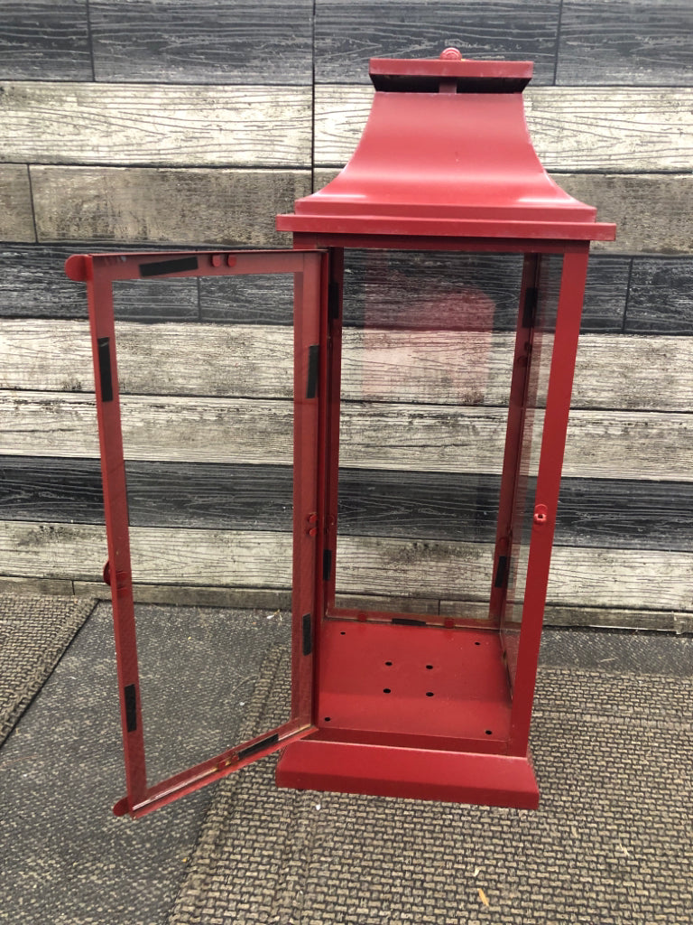 PRIMITIVE RED METAL LANTERN.