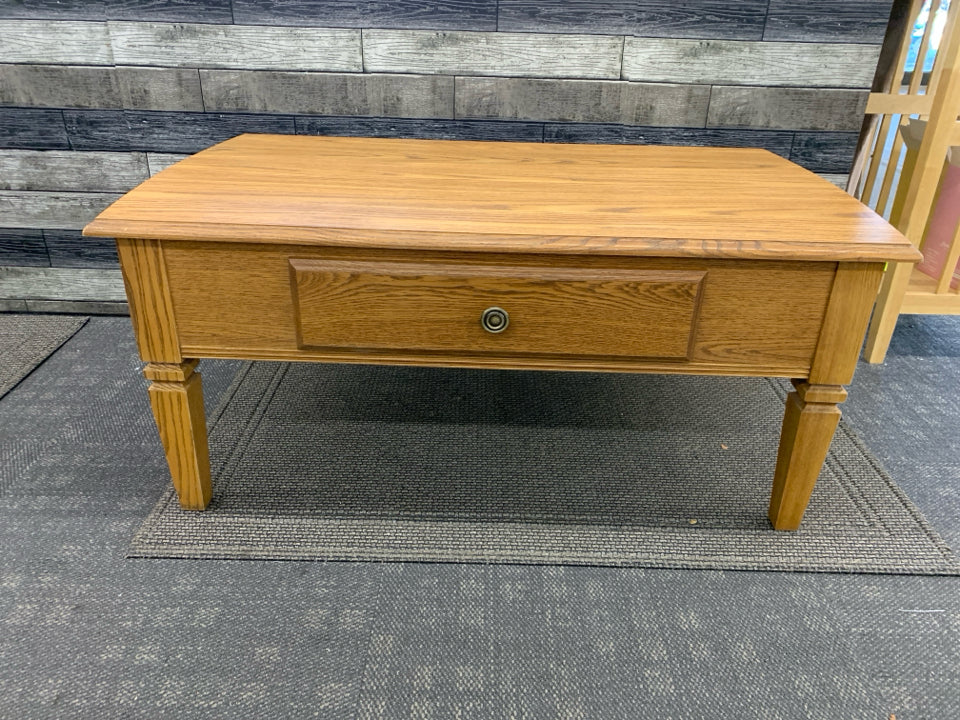 WOOD COFFEE TABLE W/DRAWER.