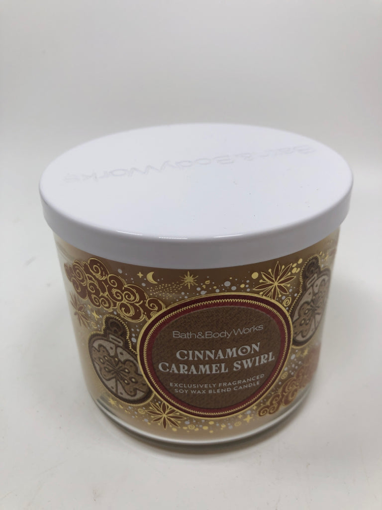 CINNAMON CARAMEL SWIRL CANDLE - BATH & BODY WORKS.