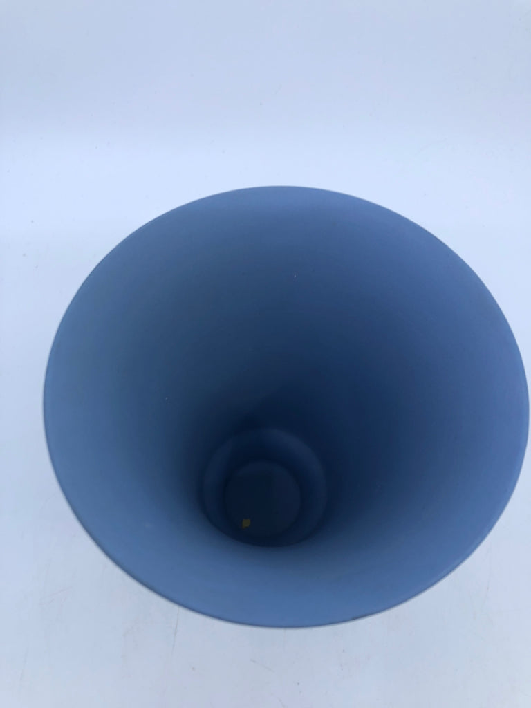 VTG BLUE EMBOSSED WEDGWOOD JASPERWARE FLARED VASE.