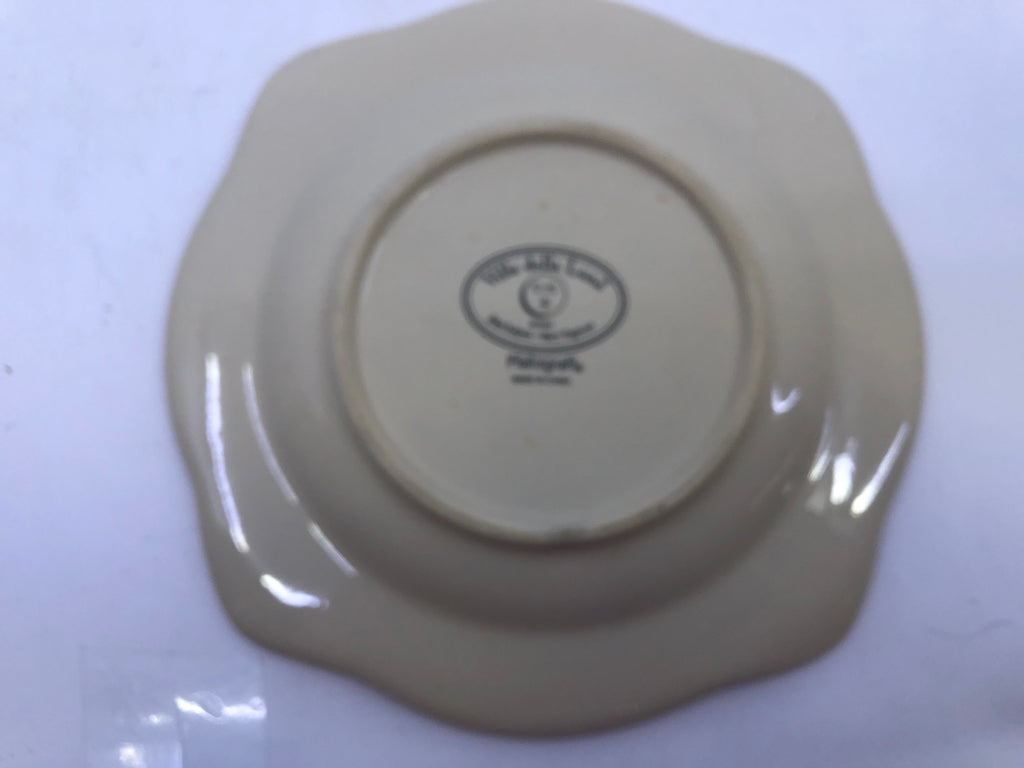 16PC SVC 4- VILLA DELLA LUNA DISH SET W/BOOK.